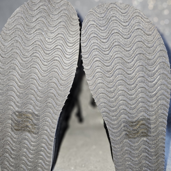 Sun + Stone Womens Remii Tan Faux Suede Fuzzy Winter Snow Boots Shoes NWT Black - Picture 13 of 13